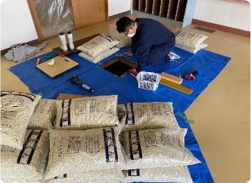 床下湿気作業